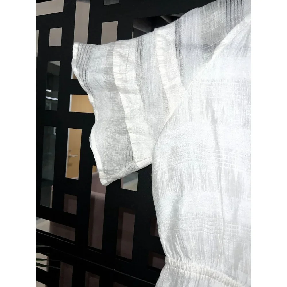J.O.A. Sheer Linen White Shorts Romper/Jumpsuit One Piece Large NWT - Picture 2 of 4